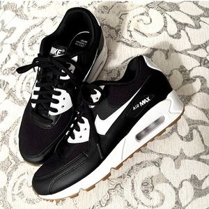 WOMENS NIKE AIR MAX 90